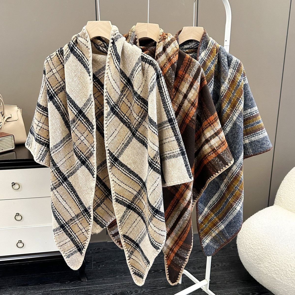 Affordable Luxury Fashion Wind Outdoor Autumn And Winter Scarf - Nest Nova Stores